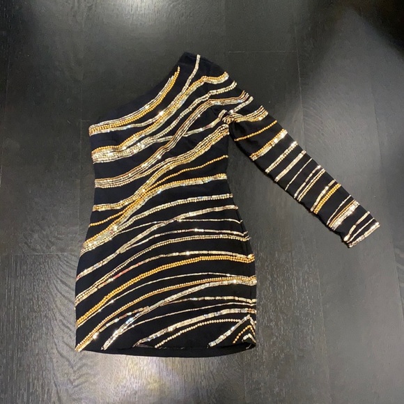 Dress - Picture 2 of 2